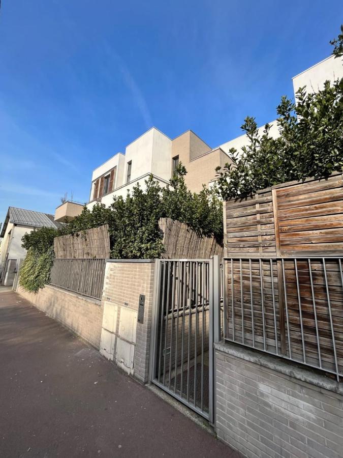 Modern And Bright Apartment Near Paris La Courneuve Exterior photo